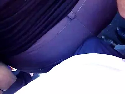 Blonde babe likt een getrimd amateur porn movie poesje