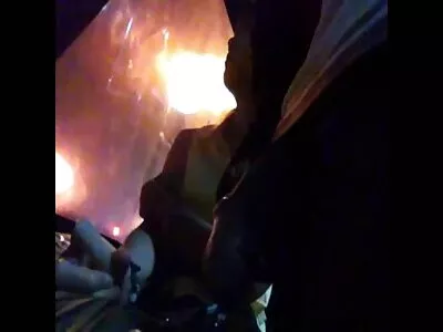 Cameron Canela wordt overal op de amateur porn movie camping geneukt