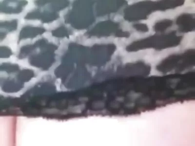 Hete, rondborstige amateur sexfilmpjes vrouw neukt haar minnaar