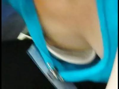 Geile amateur porn film moeder Dava Foxx speelt graag met de lul van stiefzoon