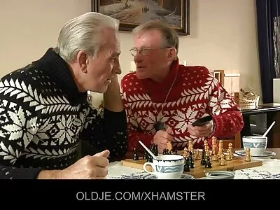 Stiefmoeder amauter sex film laat zien hoe je een grote lul berijdt