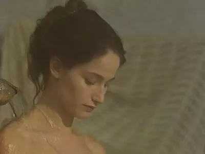 Katya Rodriguez amateur sexfilmpjes behandelt twee grote lullen tegelijkertijd