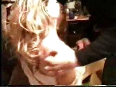 Mooie milf gratis amateur sexfilmpjes neukt een politieagent