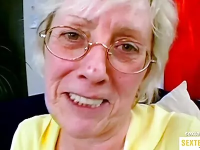Dikke gratis amateursexfilms professor Dee Williams sloeg op haar bureau